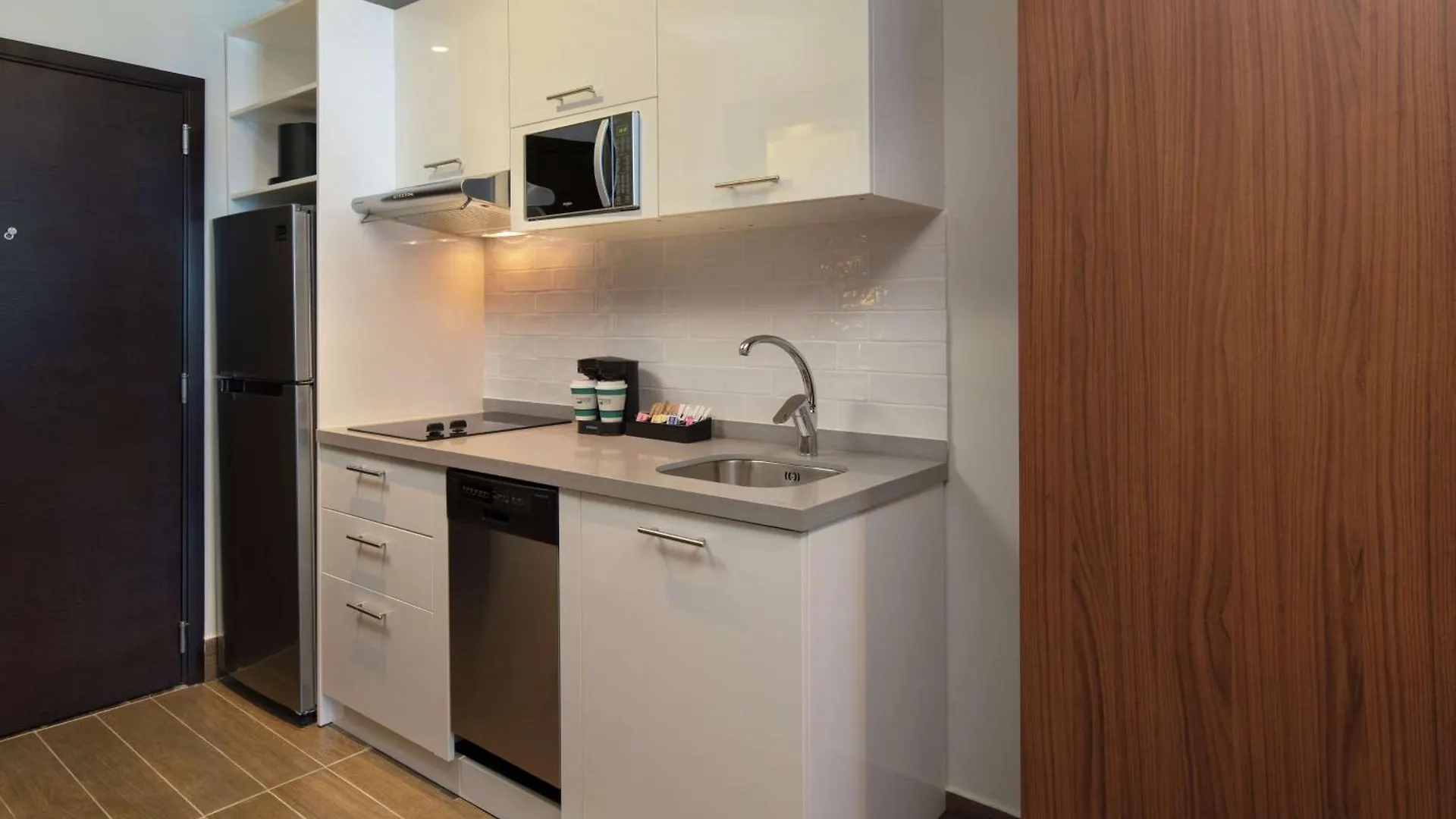 *** Hotel Homewood Suites By Hilton Santo Domingo Dominican Republic